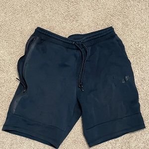 Nike Black Tech Fleece Shorts - XL